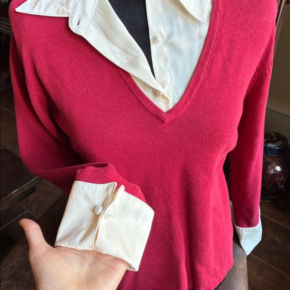 Jaclyn Smith Burgundy Red Sweater with Cream Collar and Pearl Buttons Sz S GUC - Picture 3 of 6